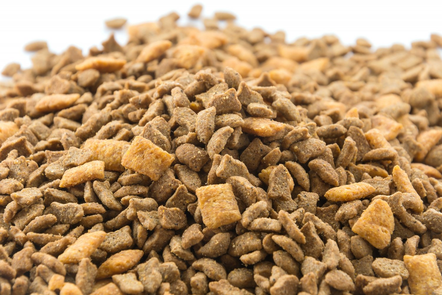 Grain and agricultural feed commodities for the animal feed sector